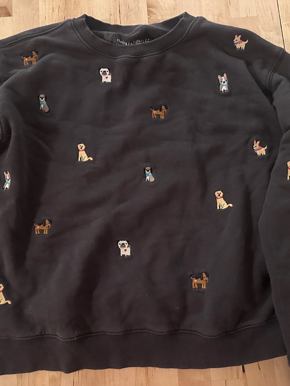 NATURAL LIFE Black Crewneck Sweater with Multicolor Dog Embroidery